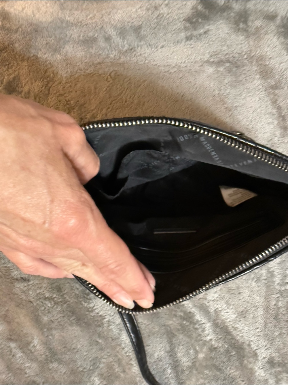 Steve Madden Black Quilted Crossbody with Chain Accent - Picture 4 of 7